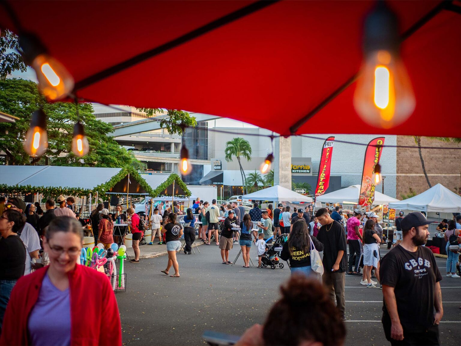 Village Night Market Pearlridge